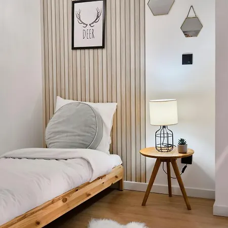 Two Bedroom House With Courtyard, Quiet Penzion