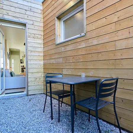 Two Bedroom House With Courtyard, Quiet 3*